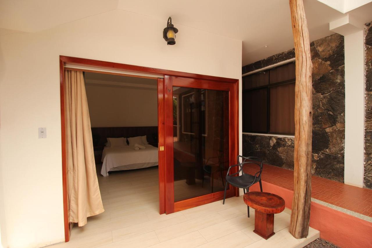 Lava House Hostal Puerto Ayora  Zewnętrze zdjęcie
