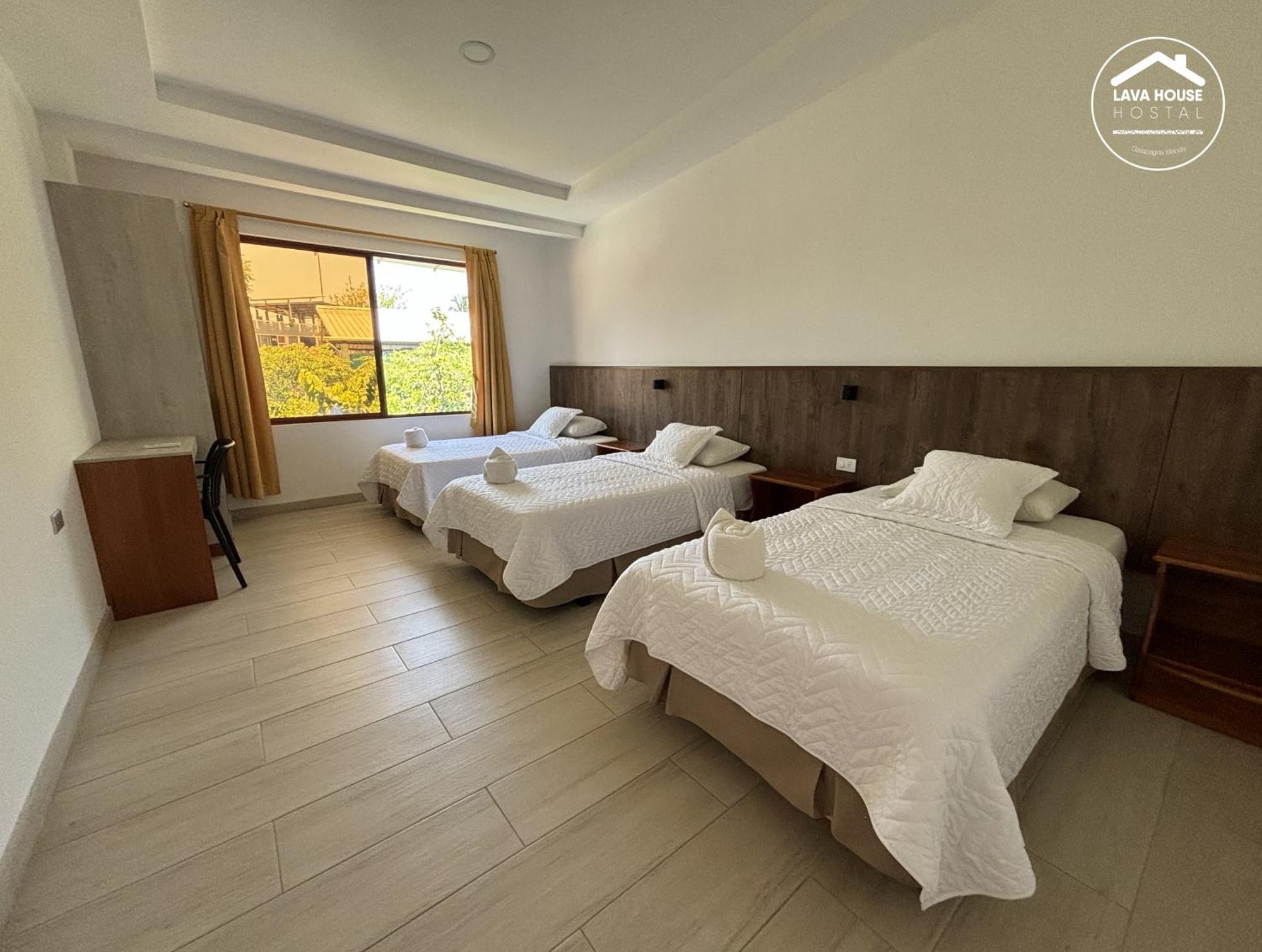 Lava House Hostal Puerto Ayora  Zewnętrze zdjęcie